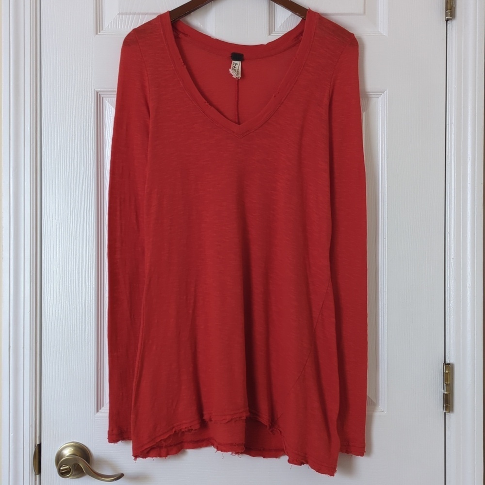 We The Free Anna Oversized Distressed V-neck Long Sleeve Tee Burnt Orange XS